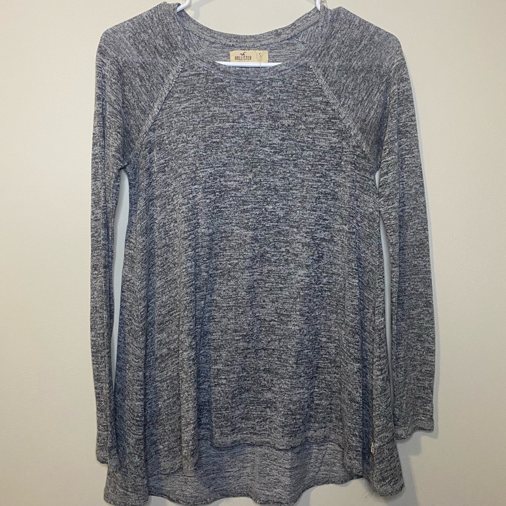 Hollister long sleeve top